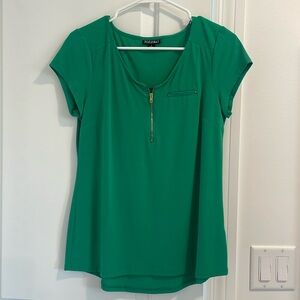 Green short sleeve gold front zipper top size small